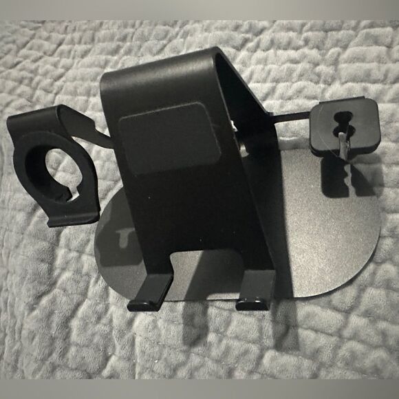 3-in-1 Charging Stand for Phone, Watch & Earbuds – Sleek & Practical - Picture 13 of 17